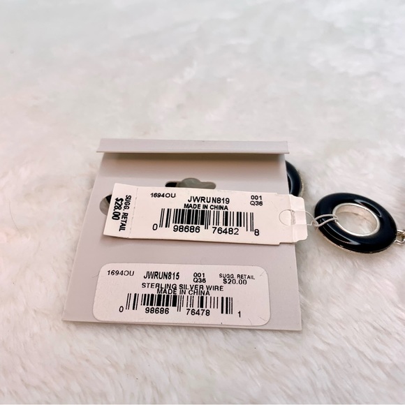 Liz Claiborne Black Lacquered Silver Tone Bracelet & Earring Set - Picture 6 of 7